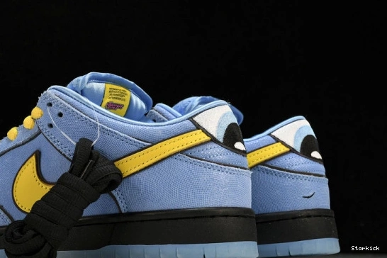 FZ8319-400 SB Nk Dunk Girls Powerpuff The x  Low 0812